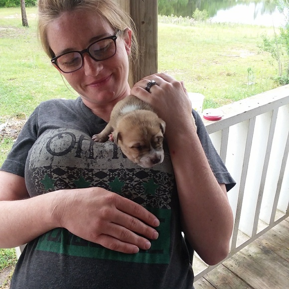 Meet your Posher, Britt - Picture 2 of 4